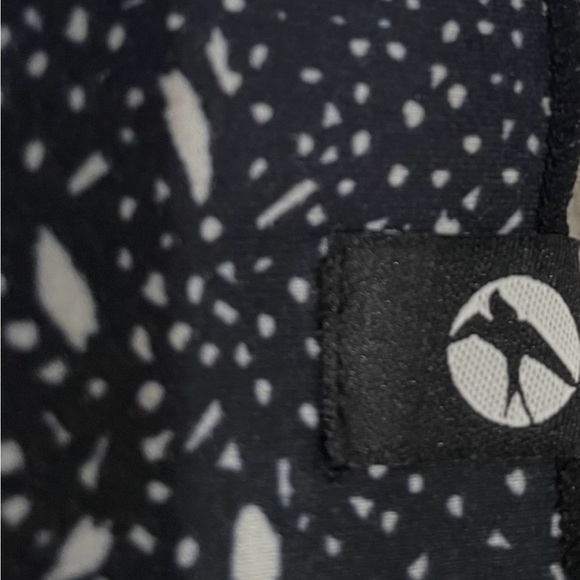 OISELLE woman Black&White Spotted Pattern Size 12 Reversible Black Leggings - Picture 6 of 10